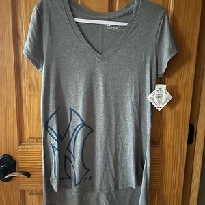 Woman’s Under Armour Yankees shirt